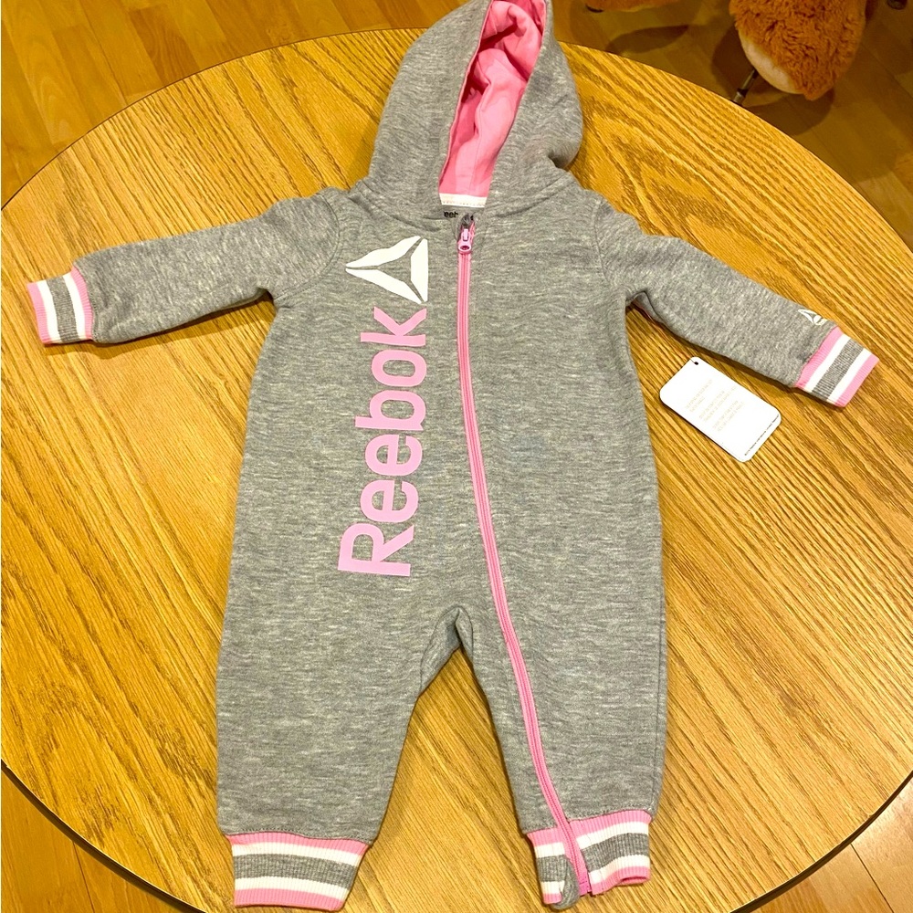 Baby/Infant girls 3-6 months Reebok onesie pink and gray new